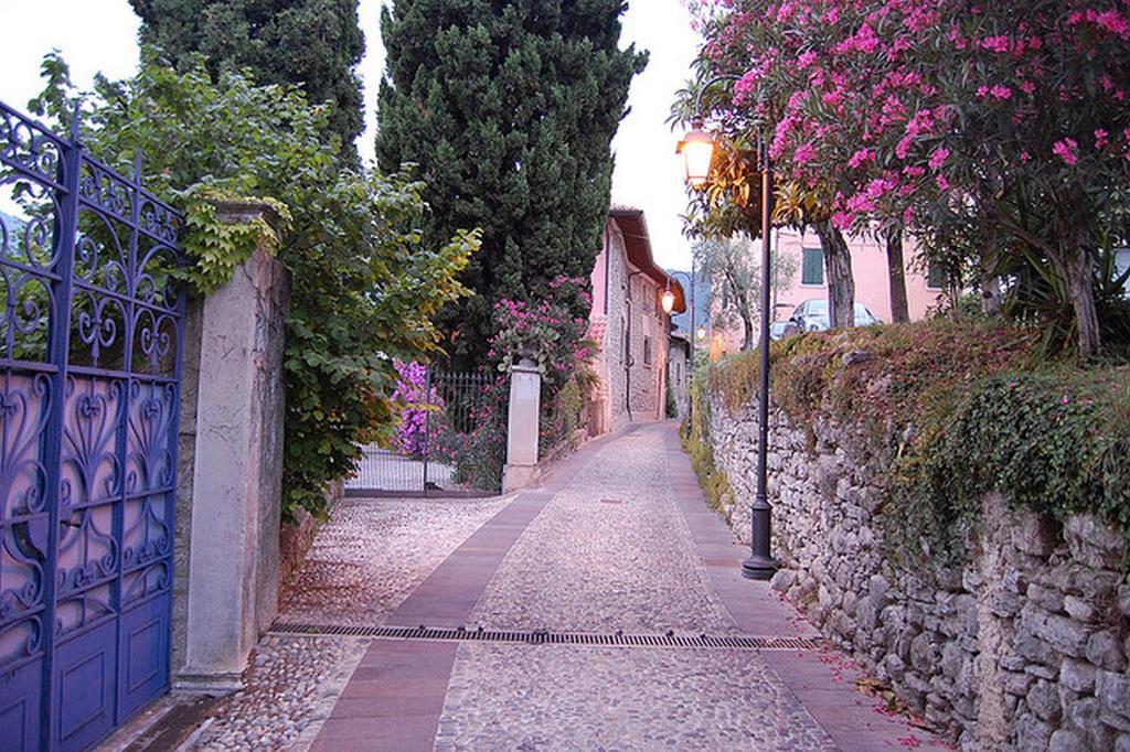 B&B Renzano bedrooms Salò Buitenkant foto
